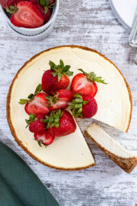 classic cheesecake with sour cream top view