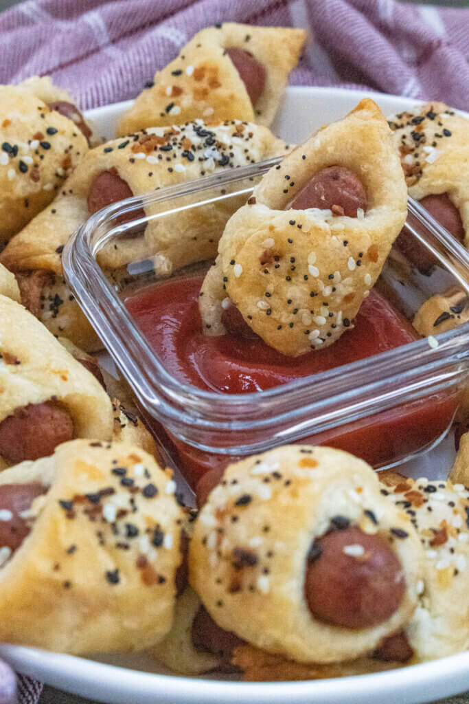 pigs in a blanket with everything but the bagel seasoning