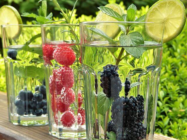 fruit in water for hacks to drink more water