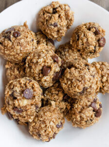 4 ingredient banana oatmeal cookies in white bowl