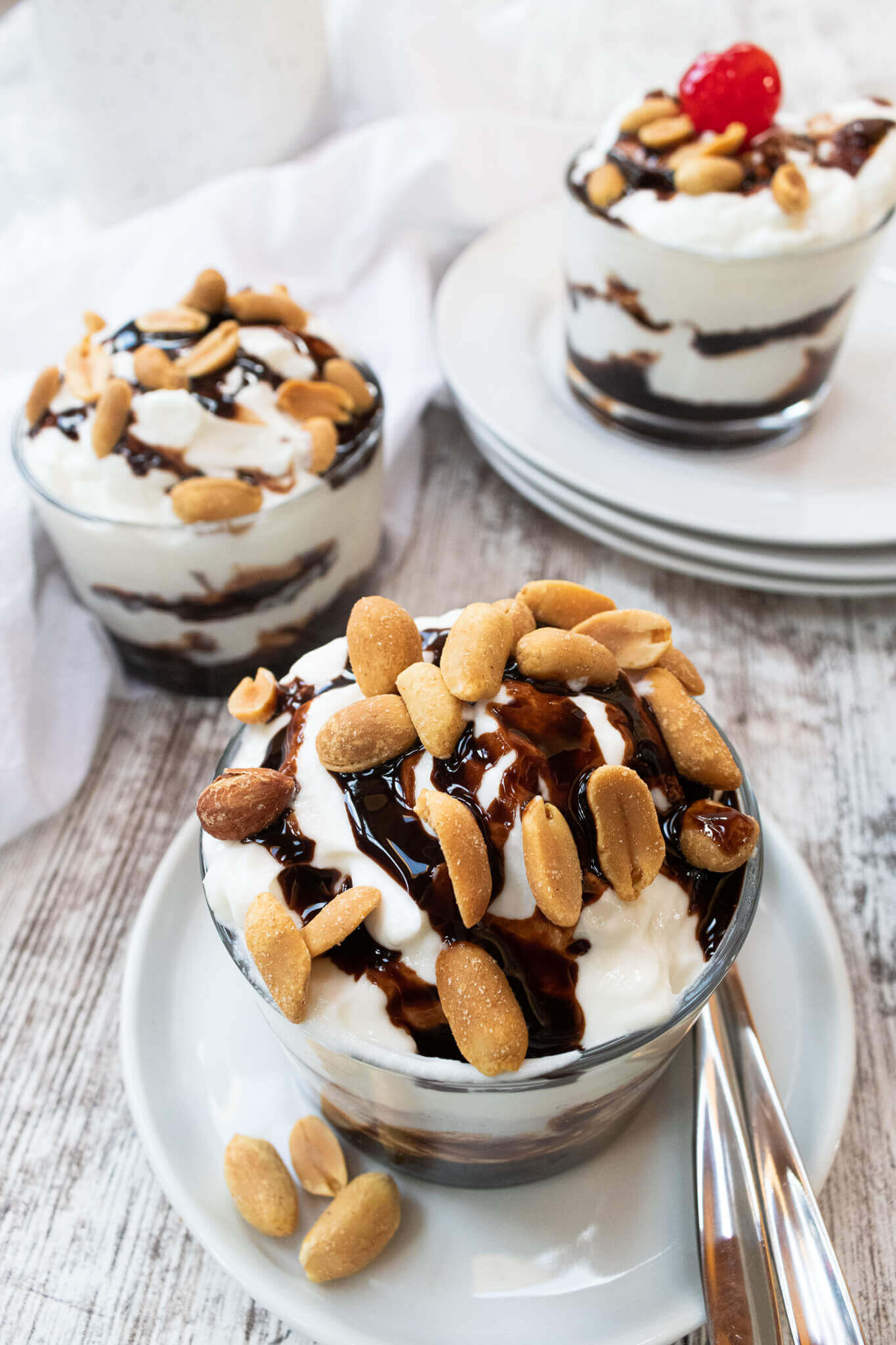 peanut-buster-parfait-with-yogurt-the-michigan-dietitian