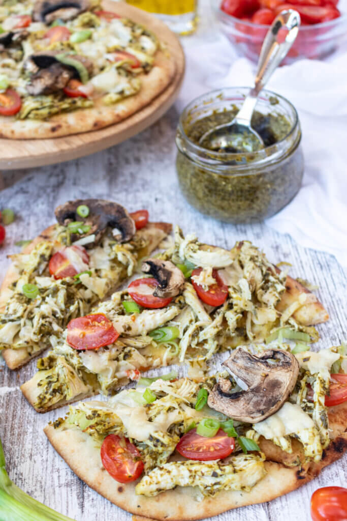 Chicken Pesto Flatbread Slices