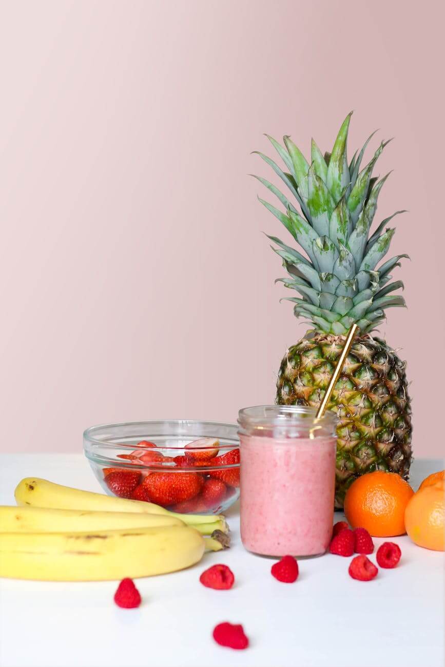 liquids for smoothies with sliced fruit