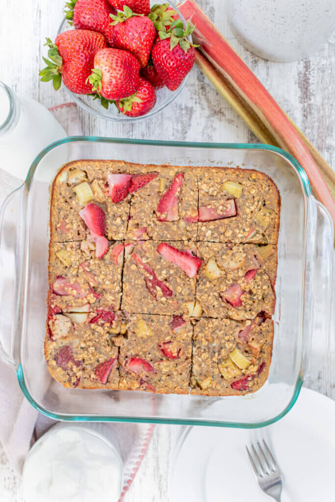 Strawberry Rhubarb Baked Oatmeal with milk 