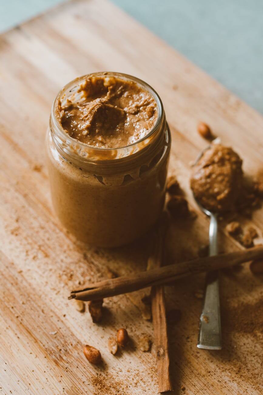 homemade cinnamon almond butter