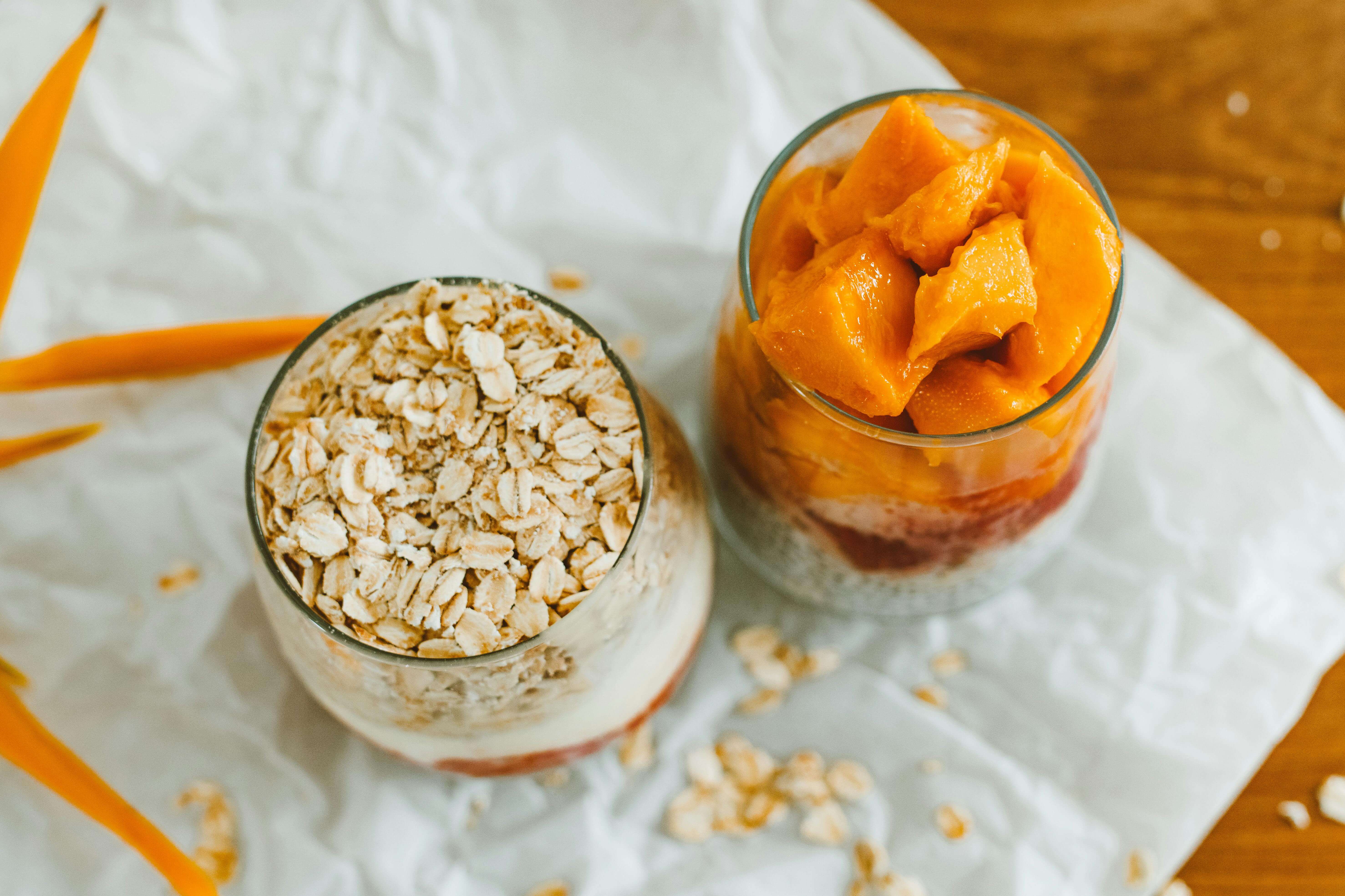 Meal prep greek yogurt parfait