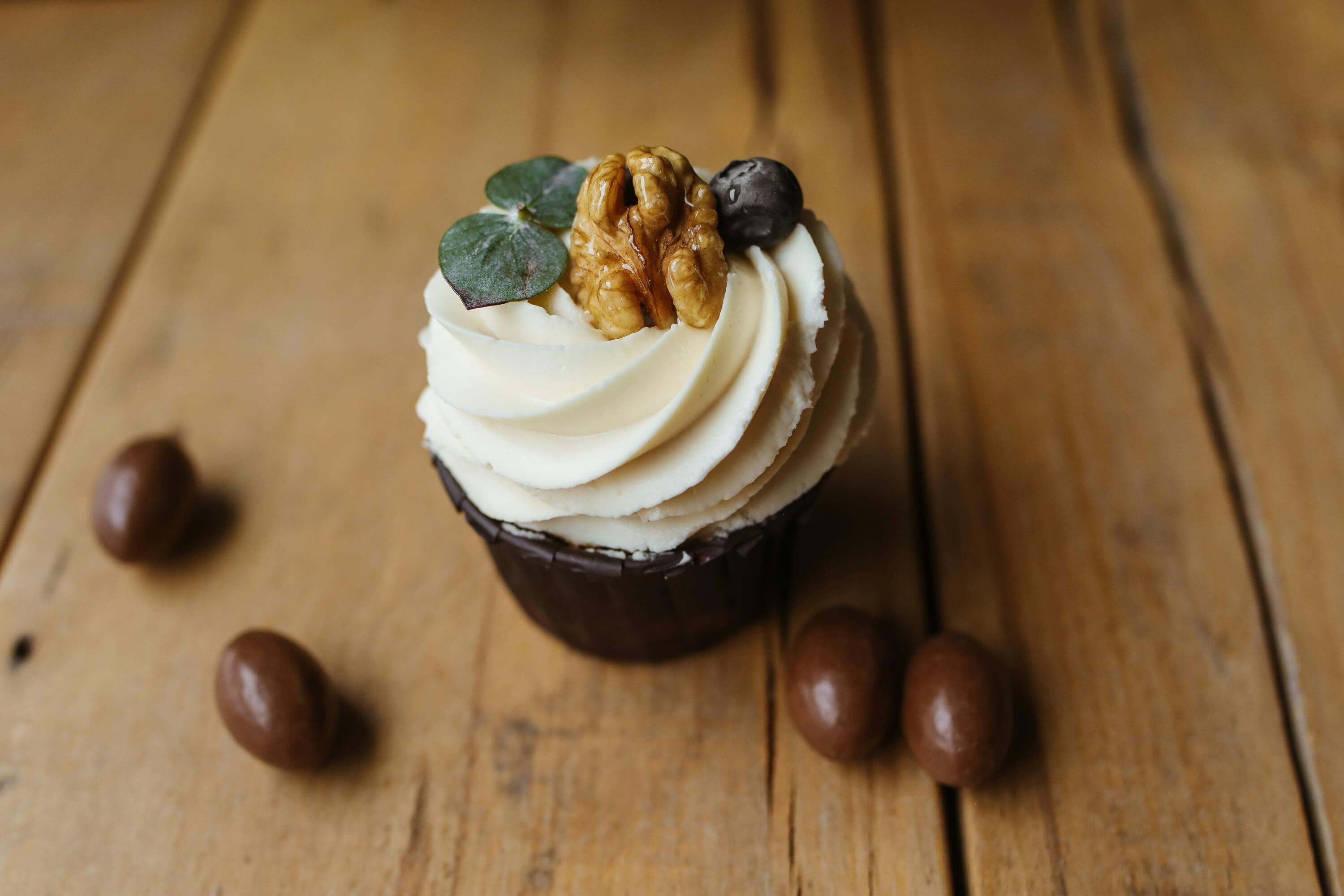 walnuts vs pecans on a cupcake