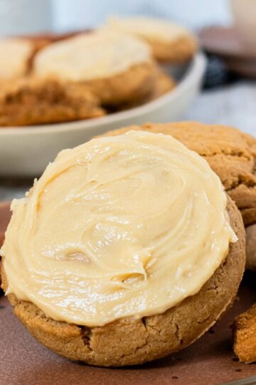 Biscoff Butter Cookies with Icing