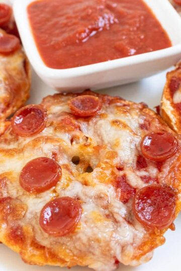 Mini Pepperoni Pizza Bagel