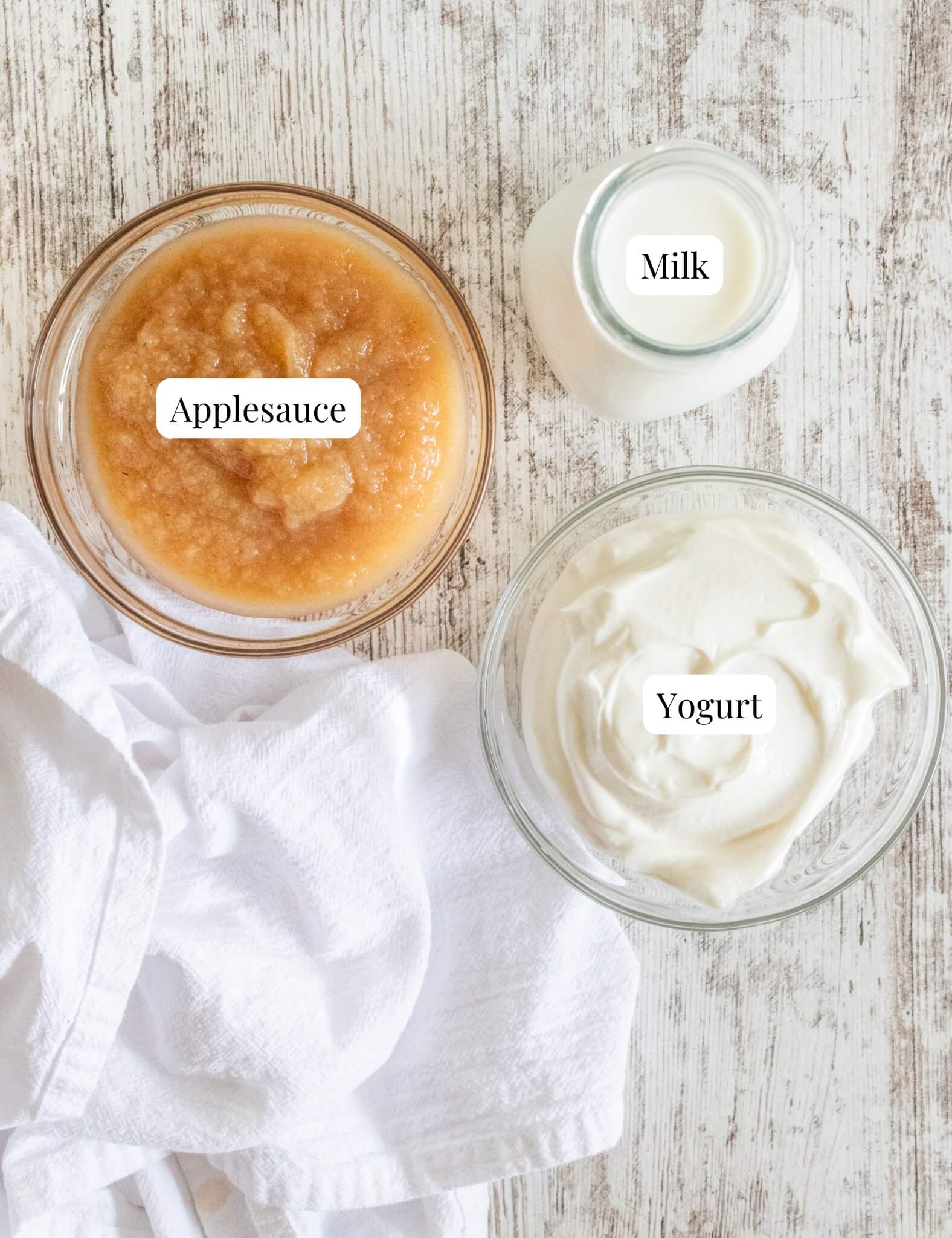 Ingredients to make blenderless smoothie