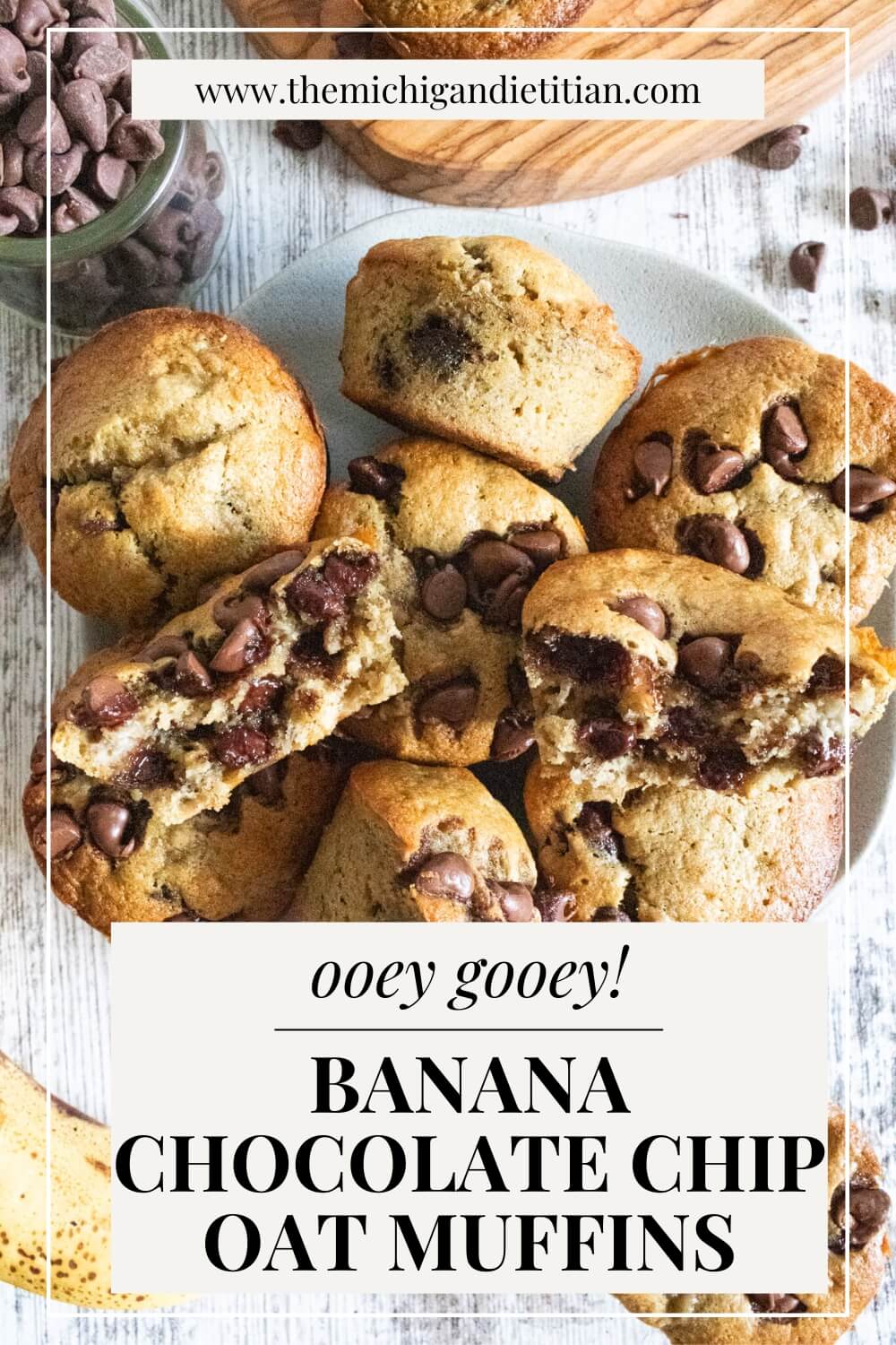banana chocolate chip oat muffins