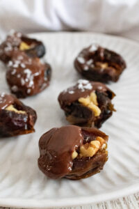 Dates dipped in chocolate without salt